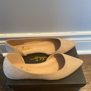 Lulu’s tan suade pointed toe flats NWOT